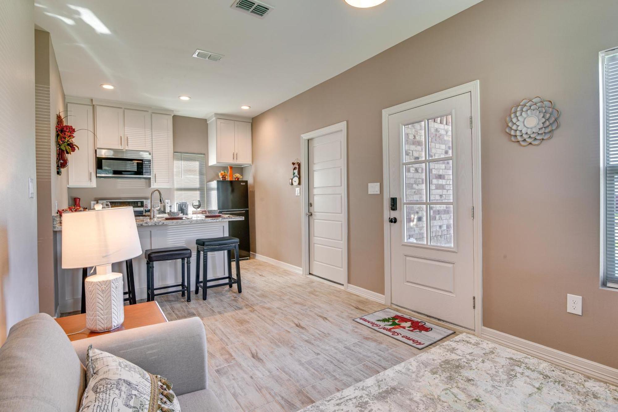 Pet-Friendly Brownsville Apartment With Yard! Εξωτερικό φωτογραφία